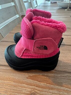 The North Face Kids Pink Waterproof Snow Boots with Black Sole
